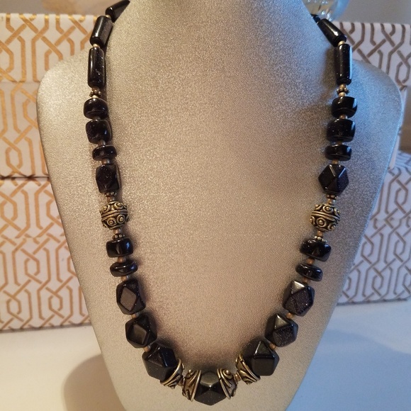Jewelry - Midnight Shimmer Blue Goldstone Bead Necklace